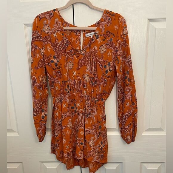 Abercrombie & Fitch Paisley Romper Size Small - Picture 1 of 9